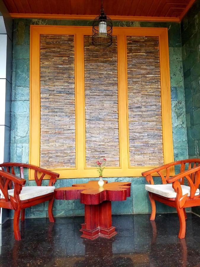 Shwe Kyun Hotel Taunggyi Esterno foto